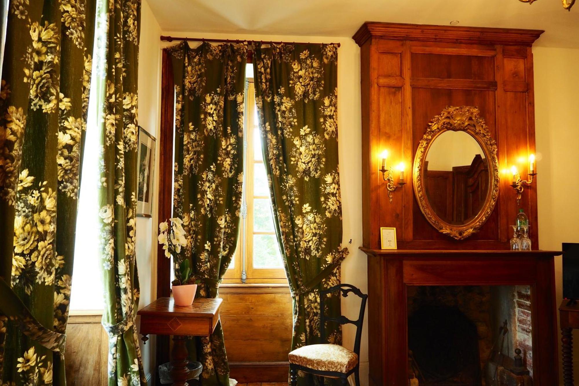 Chateau Isigny, Ideal Pour Les Familles Avec Enfants Et Les Animaux De Compagnie, Situe A Proximite Du Mont Saint-Michel Екстер'єр фото