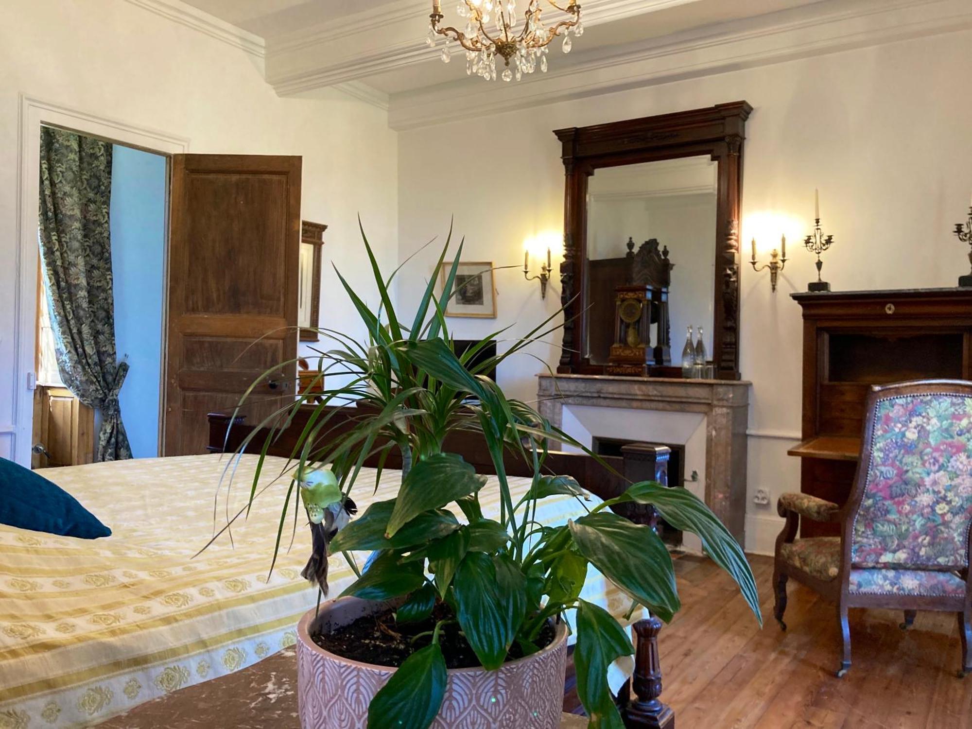 Chateau Isigny, Ideal Pour Les Familles Avec Enfants Et Les Animaux De Compagnie, Situe A Proximite Du Mont Saint-Michel Екстер'єр фото
